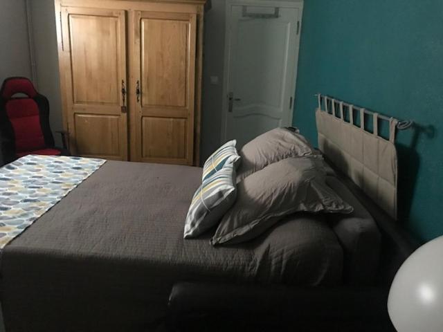 Le Carabiol - Chambre D'Hote Saint Julien Les Rosiers Luaran gambar